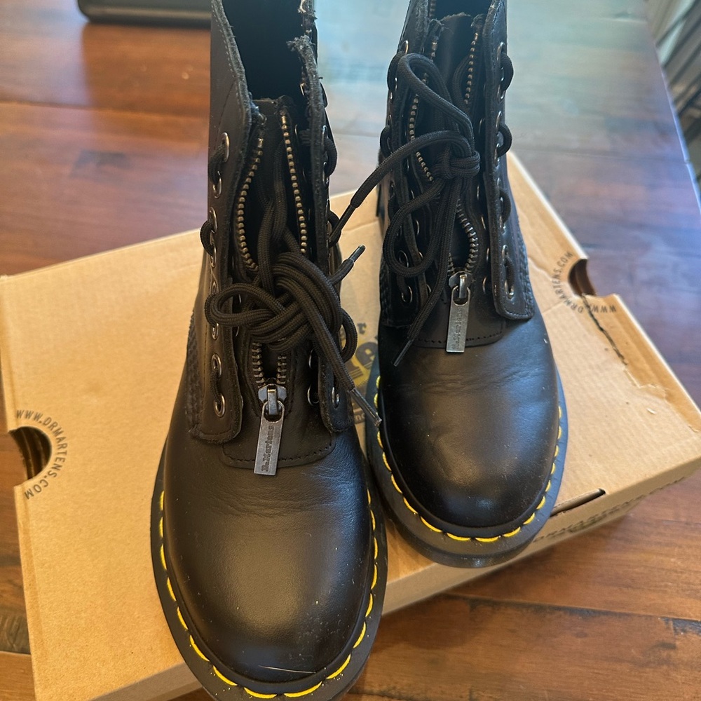 Dr. Martens 1460 Pascal Front Zip Boots